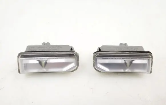 Lexus IS 220D-250-350 Number plate light