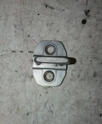 Mercedes-Benz C AMG W204 Front door lock loop/hook striker 11000049B