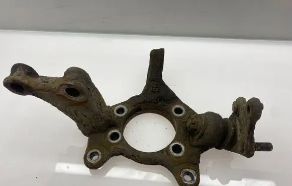 Toyota Auris 150 Front wheel hub