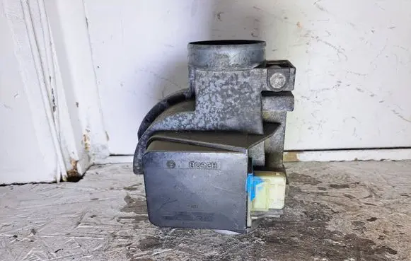 Audi A6 S6 C4 4A Mass air flow meter 4A0133471 0281002074