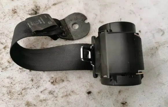 Land Rover Evoque I Rear seatbelt 618582300B 000070900H 111121