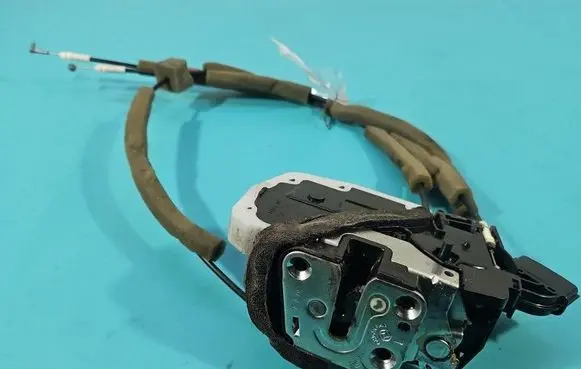 Nissan X-Trail T32 Rear door lock A3NS0XJ IMPRK1568815