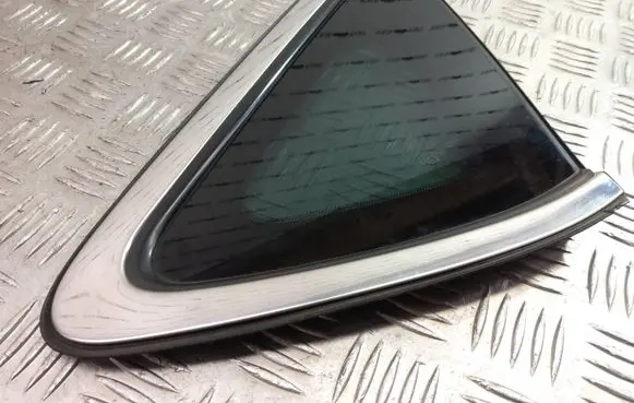 Mazda 6 Rear side window 43R005844