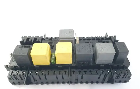 Mercedes-Benz CLA C117 X117 W117 Fuse module A2469080093
