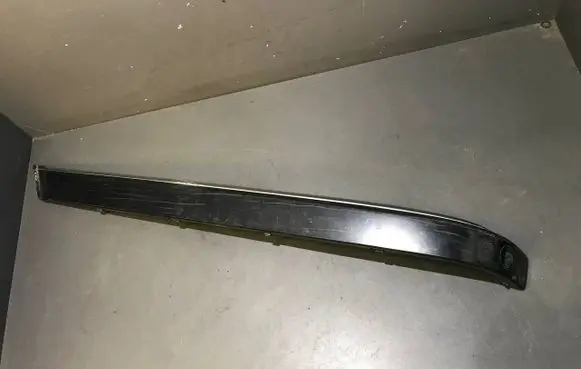 BMW 7 E38 Rear bumper trim bar molding 51128125411