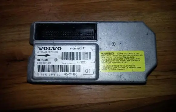 Volvo V70 Airbag control unit/module 0285001456 p30658912