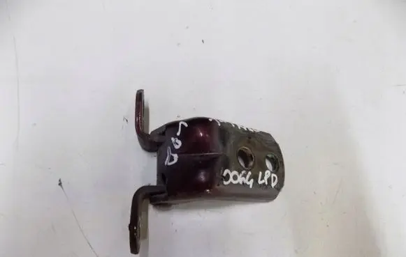 Nissan X-Trail T30 Loading door hinge set 123523hkuy231