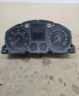 Volkswagen PASSAT B6 Speedometer (instrument cluster) A2C53042108