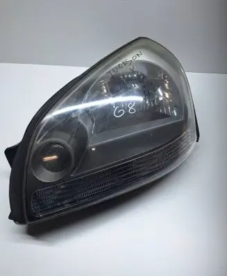 Hyundai Tucson JM Headlight/headlamp 1011403