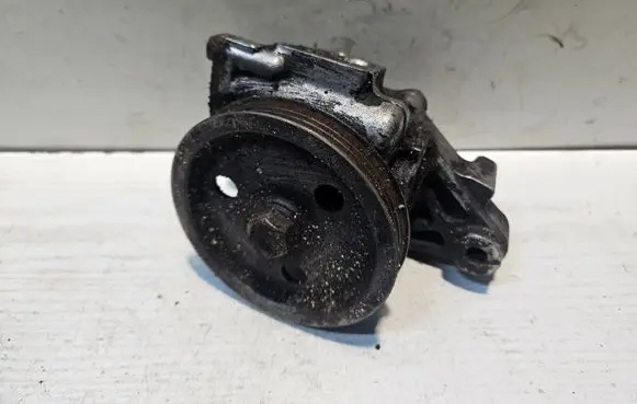Honda Civic III Power steering pump