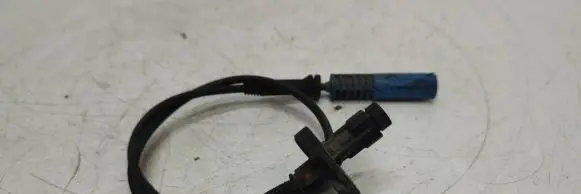 BMW 5 E39 ABS brake wheel speed sensor