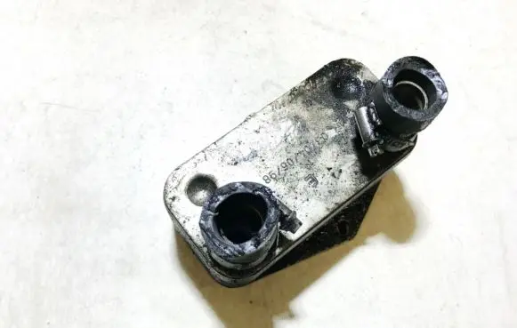 Engine oil radiator