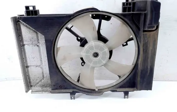 Toyota Yaris Radiator cooling fan shroud 1636300090 1680008270