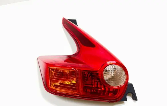 Nissan Juke I F15 Rear/tail lights T003