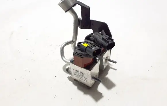 Hyundai Ioniq Air conditioning (A/C) expansion valve 97724E4000