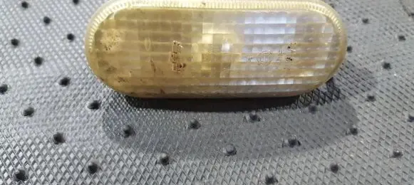 Volkswagen Golf IV Front fender indicator light 1J5949117