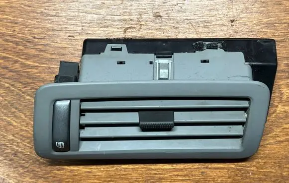 Volkswagen Phaeton Dashboard side air vent grill/cover trim 3D0819703C 3D0819201C
