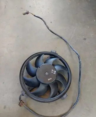 Audi A4 S4 B5 8D Air conditioning (A/C) fan (condenser) 