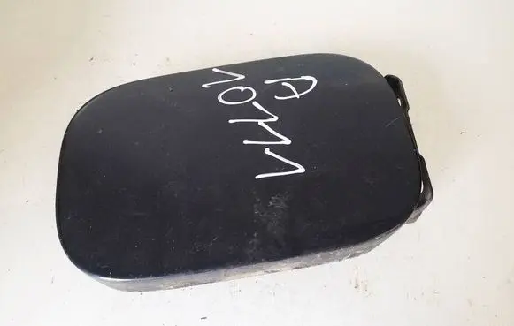 Mercedes-Benz C W203 Fuel tank cap a2035840339