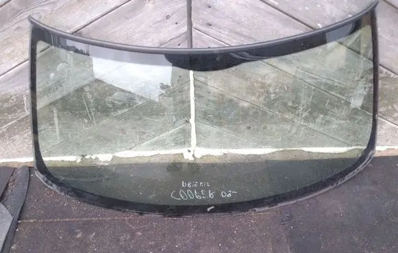 Mini One - Cooper Coupe R56 Front windscreen/windshield window 