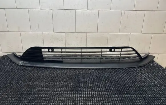 Honda Jazz IV GR Front bumper lower grill 71151TZA00 71151TZB00