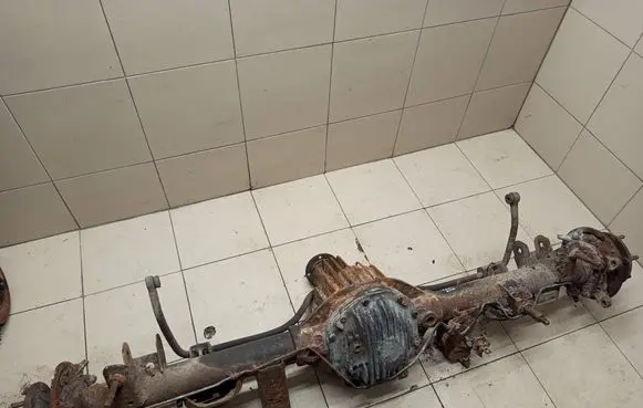 Opel Frontera B Rear axle beam with reductor 226010005