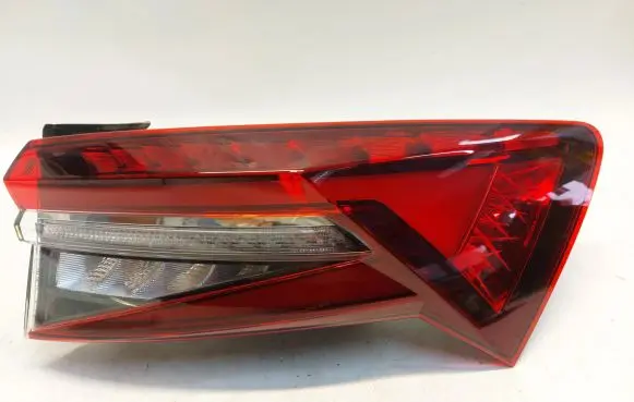 Skoda Kodiaq Rear/tail lights 565945208