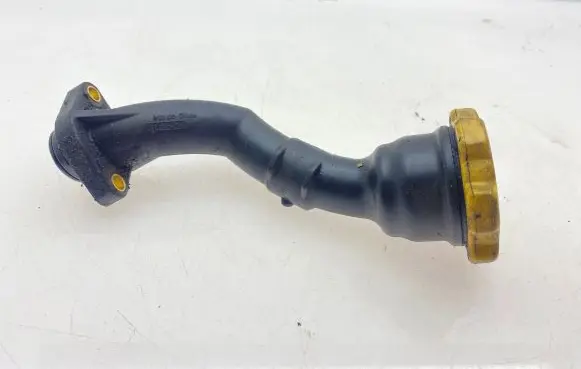 Subaru Legacy Oil fill pipe 