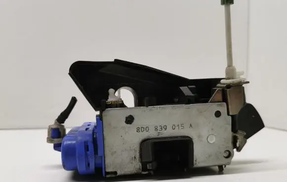 Audi A3 S3 8L Rear door lock 8D0839015A