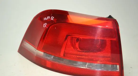 Volkswagen PASSAT B7 Rear/tail lights 3AF945095C E12990 605001