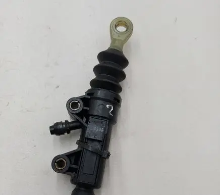 Clutch slave cylinder