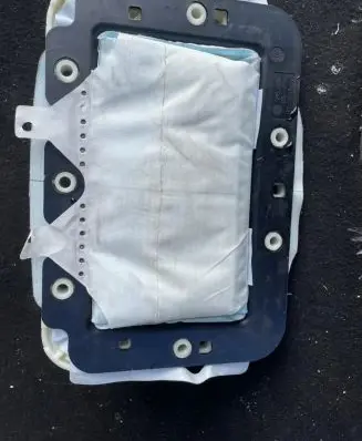 Renault Megane III Passenger airbag 985250006RD