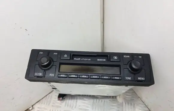 Audi TT Mk1 Radio/CD/DVD/GPS head unit 4B0035152E