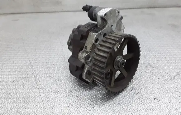 Renault Laguna II Fuel injection high pressure pump 0445010031