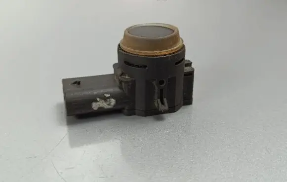 Peugeot 5008 II Parking PDC sensor 9827917377
