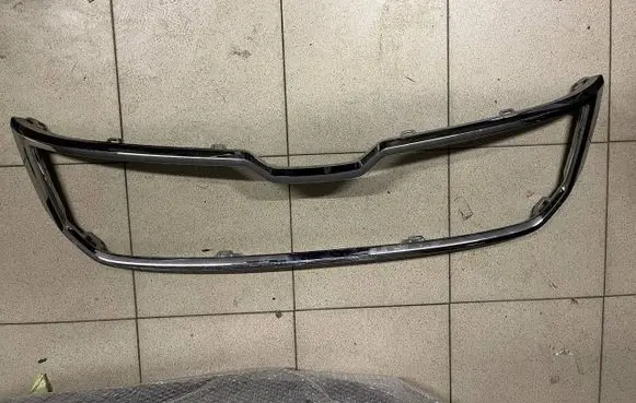 Skoda Kodiaq Front bumper upper radiator grill 565853761