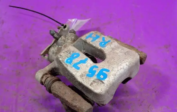 Renault Megane II Rear brake caliper
