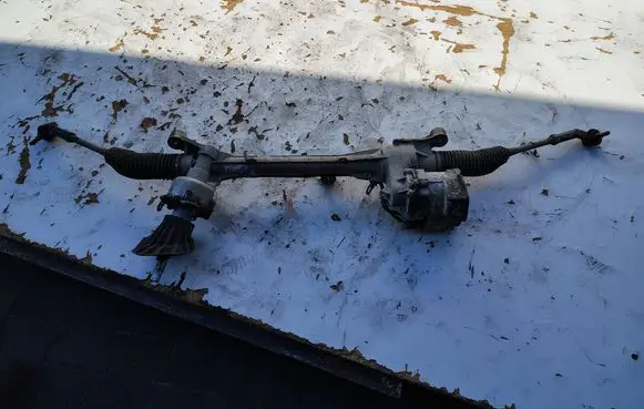 Ford Focus Steering rack CV6C3D070