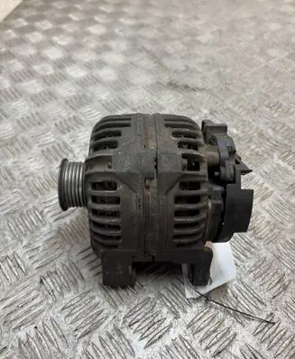 Opel Vectra C Generator/alternator 0124525030 13108596