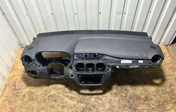 Mercedes-Benz B W246 W242 Dashboard A2466802102 15518 A24668021029H64