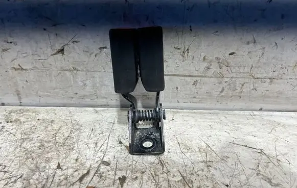 Opel Insignia A Rear seatbelt buckle 13267110