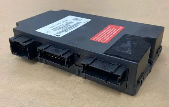 Mercedes-Benz SL R230 Sunroof control unit/module 2308201626 002103554021069