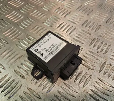 Volkswagen PASSAT B6 Light module LCM 5M0907357