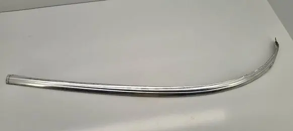 Mercedes-Benz COMPAKT W115 Windshield trim