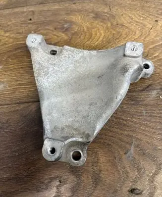 Renault Master III A/C compressor mount bracket 119102090R
