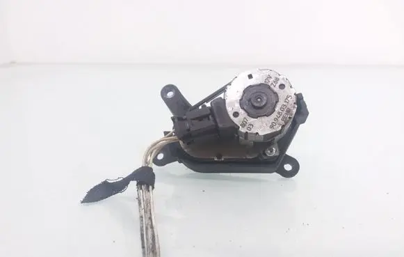 Peugeot 806 Air flap motor/actuator 9094803175