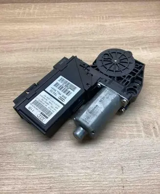 Audi A8 S8 D3 4E Front door window regulator motor 4E1959801B 4E1910802B