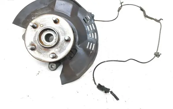 Toyota C-HR I Front wheel hub