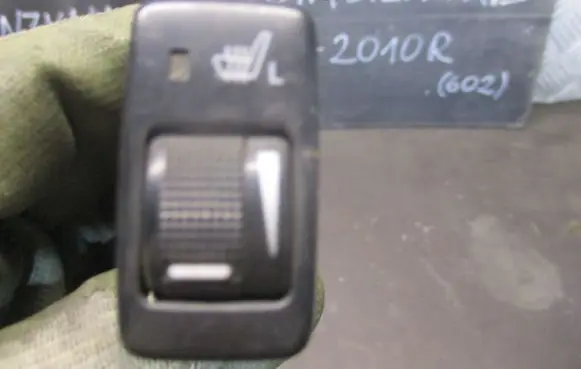 Toyota Sienna XL20 II Seat heating switch 459410