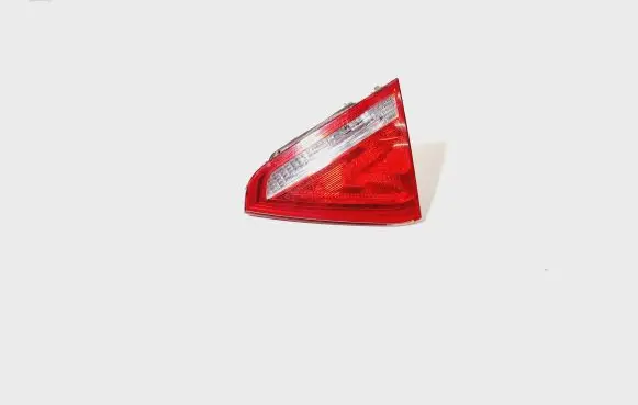 Audi A5 8T 8F Tailgate rear/tail lights 8T0945094 AU484